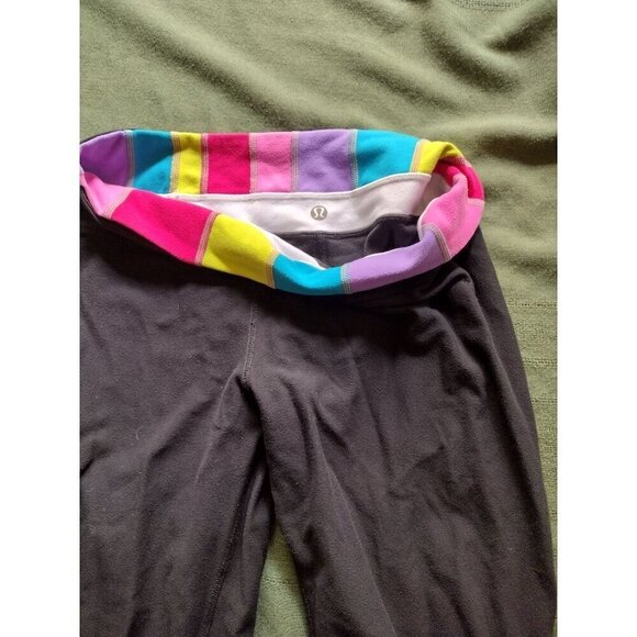 Lululemon Black leggings with rainbow band. Size 6 - Picture 1 of 3